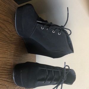 Black wedge bootie